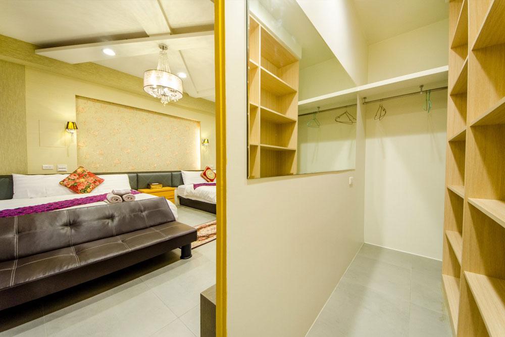 歡迎來宜蘭員山鄉住宿，風中漫步尊貴四人套房，特別精心佈置了舒適的家俱、裝潢，彷彿在自家般中的放鬆心情。